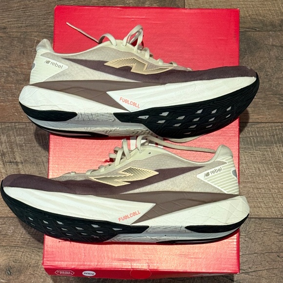 MENS NEW BALANCE SIZE 15 WIDE - Picture 2 of 9